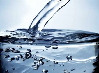 Πρωινή Ενυδάτωση: Γιατί το Νερό Είναι το Καλύτερο Ξεκίνημα της Ημέρας σας