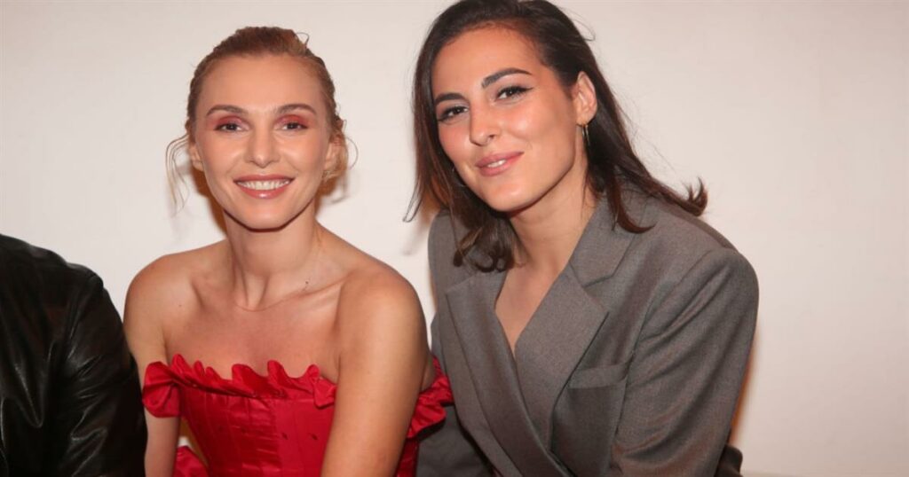 Έφηβη μαθήτρια γυμνασίου γίνεται μητέρα στα 13: Η πρώτη δημόσια φωτογραφία της Τάμτα με το μωρό της.