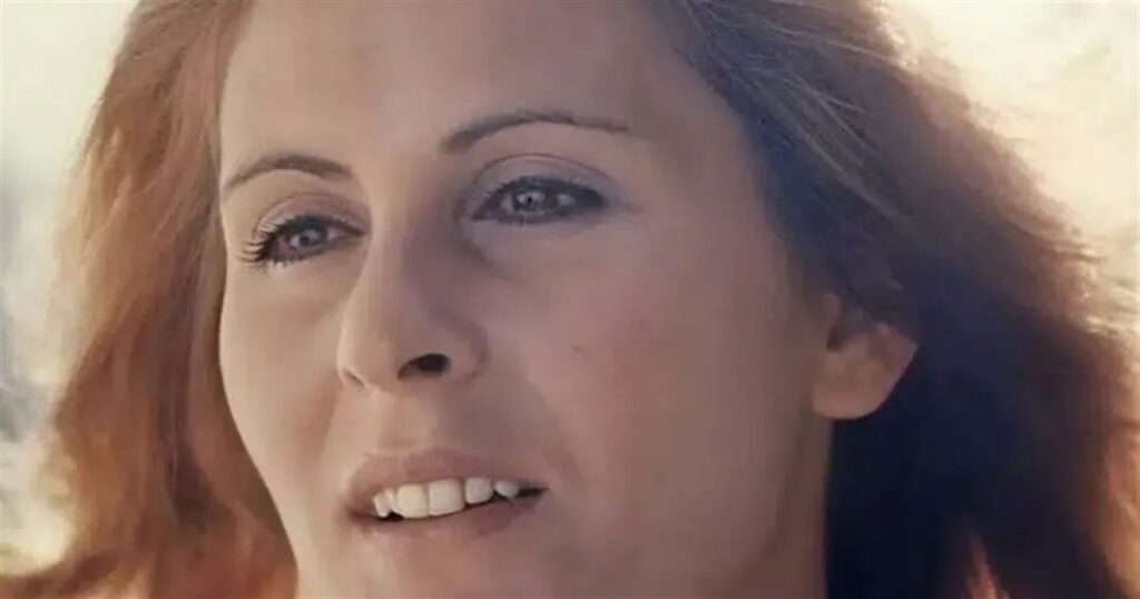 Αποχαιρετισμός στη θρυλική λαϊκή τραγουδίστρια: Έφυγε ήσυχα στο γηροκομείο τα ξημερώματα.