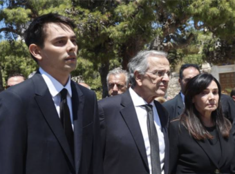 Απώλεια-σοκ για τον Κώστα Σαμαρά: Έξι μήνες μετά τον χαμό της αδελφής του, Λένας, βιώνει νέο πλήγμα.