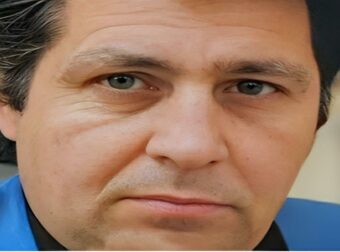 Αποχαιρετάμε τον θρυλικό Έλληνα λαϊκό τραγουδιστή που έφυγε στα 66 του χρόνια.