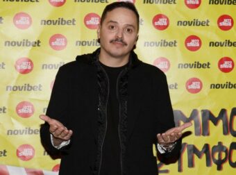 Αλέξανδρος Τσουβέλας: Η αποκαλυπτική ιστορία πίσω από την ανάρτηση για τις γερμανικές τιμές στα κυλικεία.