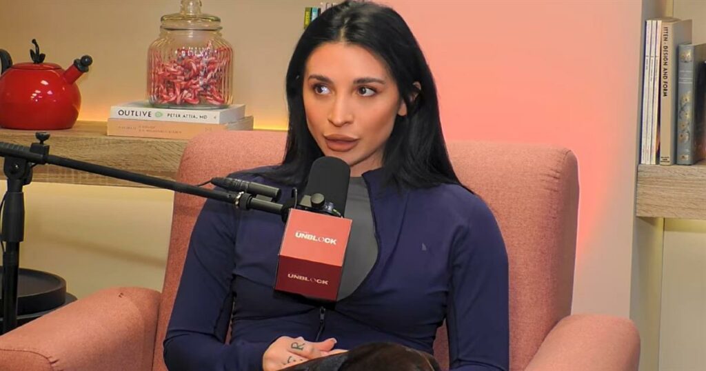 Η Dat Lilly για την απώλεια των γονιών της: «Μέσα σε 40 μέρες τους έχασα» – Ζώντας σε ίδρυμα και το ταξίδι προς την ενηλικίωση.