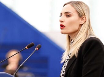Ελεονώρα Μελέτη: «Θα βάλω τα δυνατά μου για να βλέπω τις κοτούλες να παραμένουν ήσυχες».
