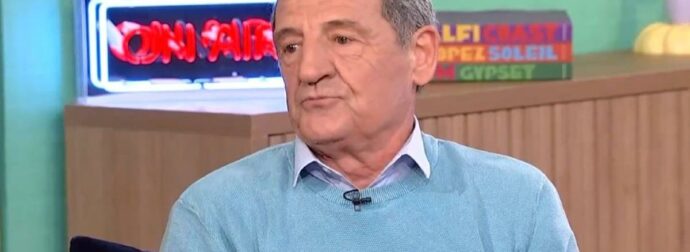 «Κώστας Στεφανής: Η Αξέχαστη Απαίτηση Τηλεοπτικής Κυρίας για Οδηγίες με Στυλ»
