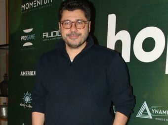 Κωνσταντάρας: Μισός χρόνος χωρίς τον πατέρα του – Στιγμές συγκίνησης στον τάφο με τη μητέρα του.