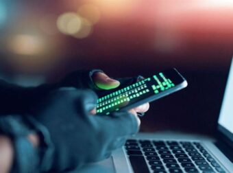 Ανήλικοι στρατολογούνται μέσω social media: Κλέβουν κινητά πριν το μάθημα και πληρώνονται αδρά  
“_Ανηλίκων Διαδικτυακές Περιπέτειες: Κέρδη από κλοπή κινητών πριν το μάθημα!_”