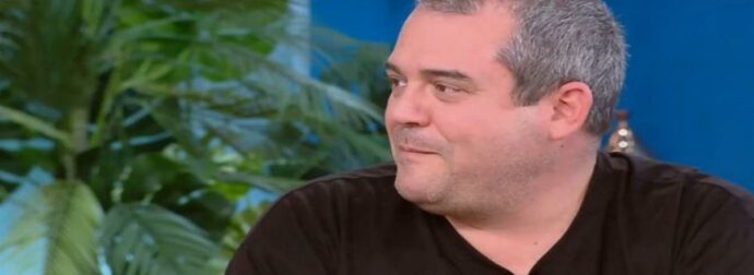 Πυγμαλίων Δαδακαρίδης: «Μέσα σε έξι μήνες, έχασα και τους δύο γονείς μου» – Η συγκινητική εξομολόγηση.
