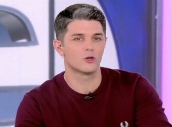 Οργή Πανόπουλου: «Η τηλεόραση είναι όχι μόνο ψευτοχαρούμενη, αλλά και ψευτοέντονη».