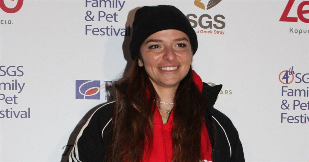 Εριέττα Κούρκουλου: Η δημιουργική μεταμόρφωση του μητρικού γάλακτος σε κόσμημα (Δείτε τη φωτογραφία).