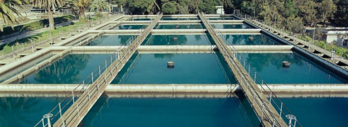 Σοκ από τις αυξήσεις 32,6% στο νερό: Το μήνυμα-έκπληξη της ΕΥΔΑΠ που αναστάτωσε τους Δήμους και εξόργισε τον Χάρη Δούκα.