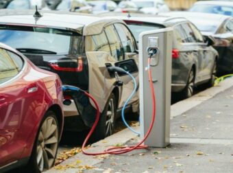 Plug-in Υβριδικά: Η Αλήθεια Πίσω από την Κατανάλωση Καυσίμου – Καίνε Πολύ Περισσότερο από Ό,τι Ισχυρίζονται!