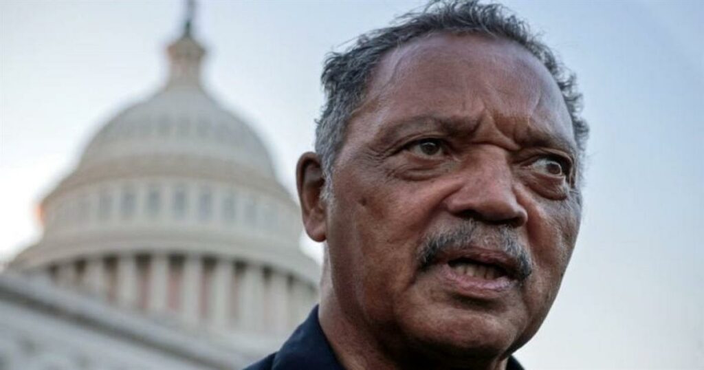 Αναχώρησε ο θρυλικός ακτιβιστής Τζέσε Τζάκσον: Συνοδοιπόρος του Μάρτιν Λούθερ Κινγκ στη μάχη για τα δικαιώματα.