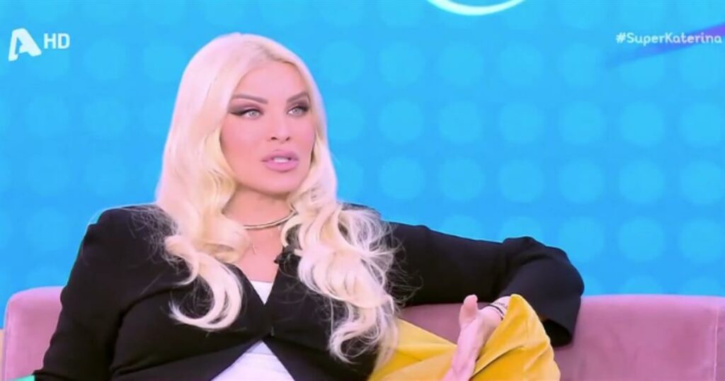 Καινούργιου για την εγκυμοσύνη: «Η όψη μου δεν αντανακλά τη θηλυκότητα που αισθάνομαι!»