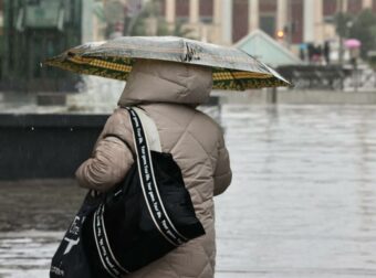 Καιρική Προειδοποίηση: «Εμμονικές Βροχές» Χτυπούν 5 Περιοχές – Πώς Θα Επηρεαστεί η Αττική;