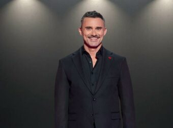 Γιώργος Καπουτζίδης: Το Μεγάλο «Παρά Πέντε» Reunion, η Συγγνώμη στις Λεσβίες και η Αποκάλυψη του ΙΚΤΟΛΑ