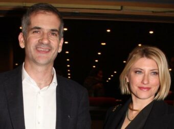 Η Σία Κοσιώνη και ο Κώστας Μπακογιάννης γιόρτασαν την Καθαρά Δευτέρα με τον γιο τους πετώντας χαρταετό – Δείτε τις υπέροχες φωτογραφίες!