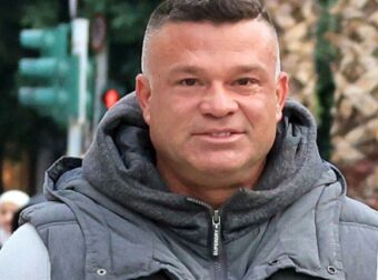Ο Κώστας Σόμμερ στο νοσοκομείο: Δείτε τη συγκλονιστική φωτογραφία και το μήνυμά του.