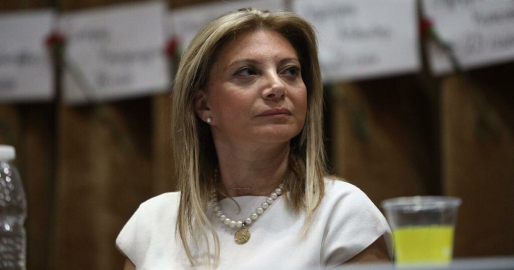 Το καταστροφικό σφάλμα που απειλεί την πολιτική πορεία της Μαρίας Καρυστιανού.