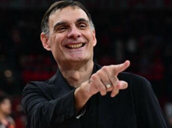Γιώργος Μπαρτζώκας: Οι Σημαντικές Γυναίκες στη Ζωή του και η Ανθρώπινη Πλευρά ενός Έντονου Προπονητή