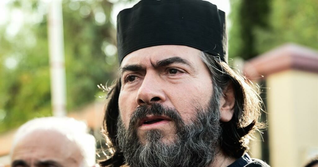 Η εισαγγελέας ζητά την καταδίκη του πατέρα Αντώνιου για κακοποίηση παιδιών – «Αδύνατο να μην γνώριζε»