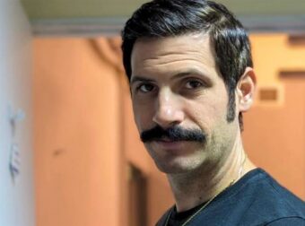 Θανάσης Πατριαρχέας: «Χαρίστε στους γονείς σας αγάπη χωρίς όρια…».