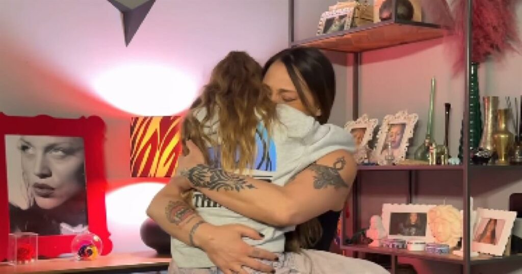 Πηνελόπη Αναστασοπούλου: Γιορτάζει η κόρη της, Λυδία, τα 10α γενέθλιά της – Δείτε το συγκινητικό βίντεο και μήνυμα!