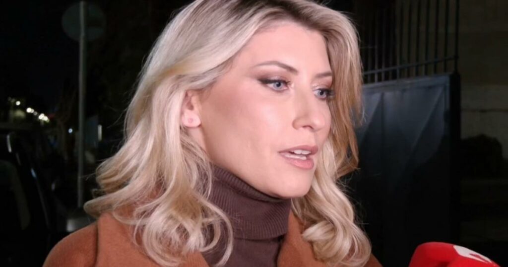 Επιστροφή της Κοσιώνη στον ΣΚΑΪ: «Δύσκολες πρώτες ημέρες, αδυνατούσα να σηκωθώ!»