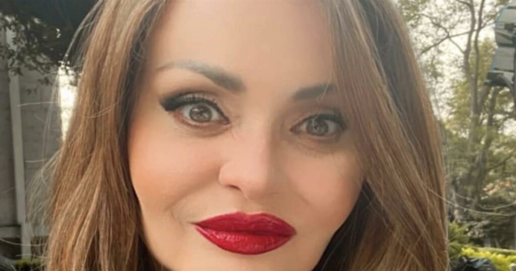 Μεταμορφωμένη από τις πλαστικές: 26 χρόνια μετά, αγνώριστη και εντυπωσιακή! Θυμάστε πώς ήταν;