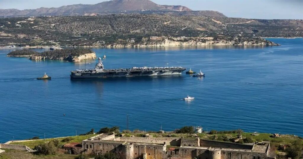 Η βάση της Σούδας κλείνει: Έκτακτα μέτρα λόγω των απειλών από το Ιράν – Τι οδήγησε στο “λουκέτο”