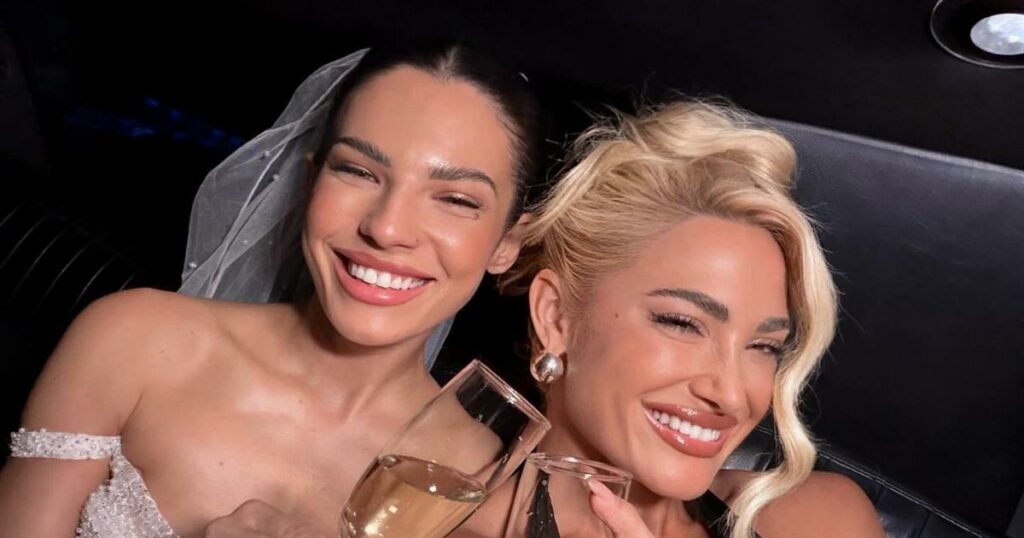 Ιωάννα Τούνη: Στηρίζει την κουμπάρα της στο χειρουργείο – Δείτε τη συγκινητική στιγμή (Φωτογραφία)