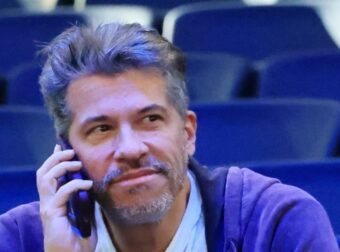 Βαρθακούρης: Η αποψινή εμφάνιση αναβάλλεται – «Ακούγοντας τα σημάδια του σύμπαντος»