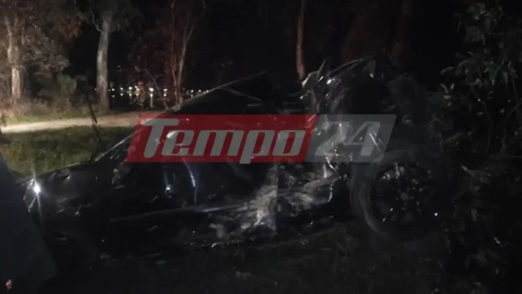 Σοκαριστικό ατύχημα στην Πάτρα: Αυτοκίνητο διαλύεται σε πρόσκρουση με δέντρα – Οδηγός στο νοσοκομείο.