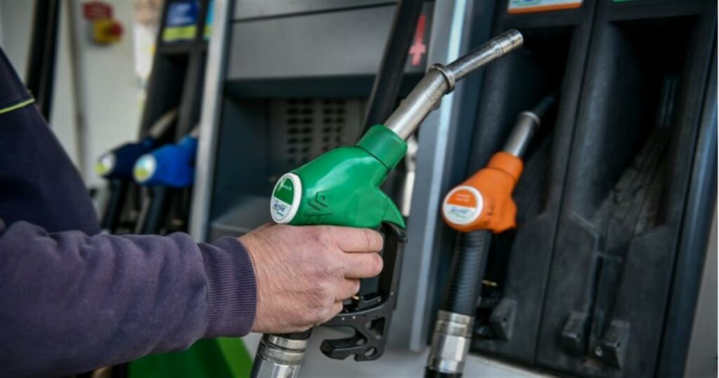 Σοκ στην αγορά: Νέα δυσθεώρητη τιμή για τη βενζίνη – Το νούμερο που προκαλεί ίλιγγο!