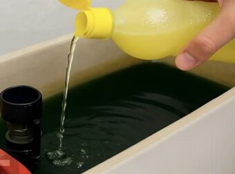 8 απίστευτα οφέλη από την προσθήκη χυμού λεμονιού στο καζανάκι της τουαλέτας σας που πρέπει να γνωρίζετε!