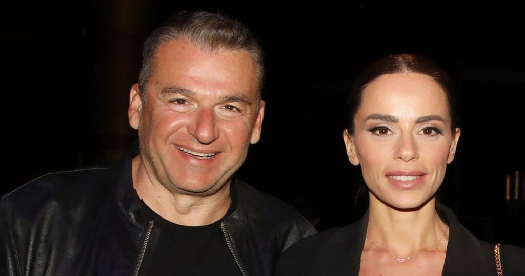 Γιώργος Λιάγκας: Εντυπωσιάζει με τη νέα του βίλα στην Τήνο – 4 υπνοδωμάτια για ξεχωριστό υπόγειο!