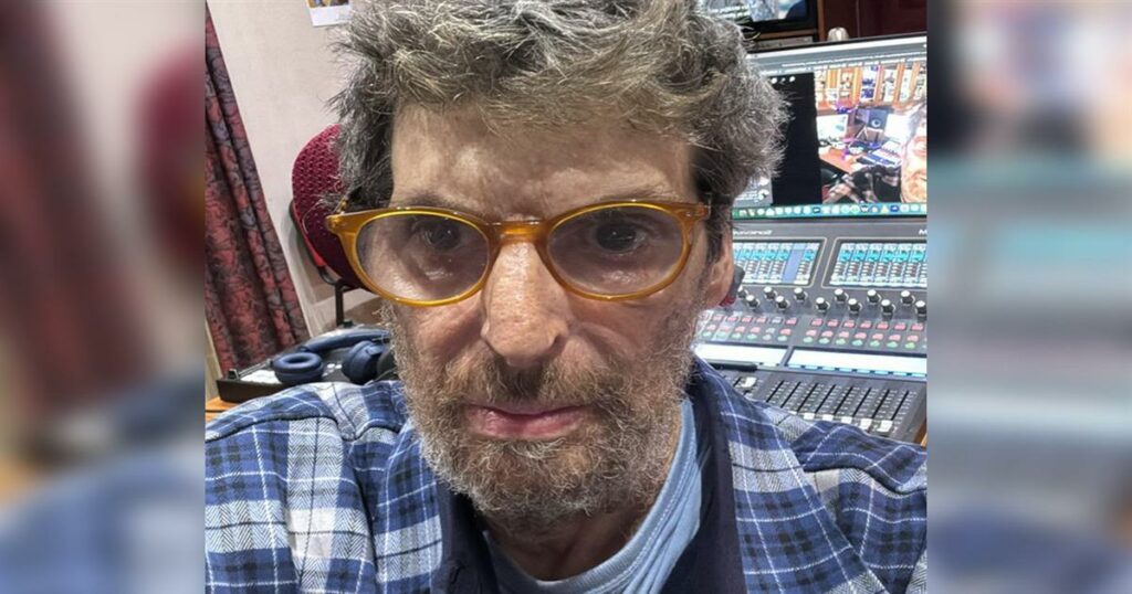 Γιος του Μίκη Θεοδωράκη: «Παλεύω με σκοτεινές σκέψεις – Χρειάζομαι βοήθεια»