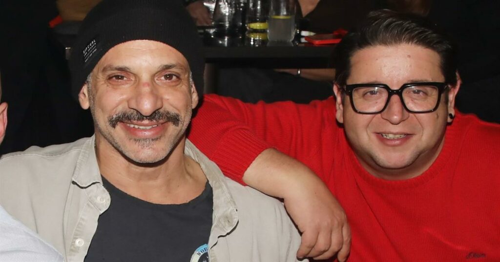 Ο Γιώργος Χρανιώτης αποκαλύπτει το περιστατικό με τον Θάνο Μπίρκο: Όταν η σκηνή πήρε… απρόσμενη τροπή με παντελόνι και εσώρουχο!