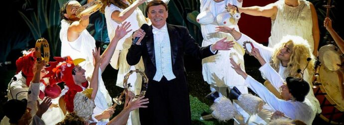 Αποχαιρετισμός στον Γιώργο Μαρίνο: Όλα όσα πρέπει να ξέρετε για την ημέρα και τον τόπο της κηδείας του αξέχαστου showman.