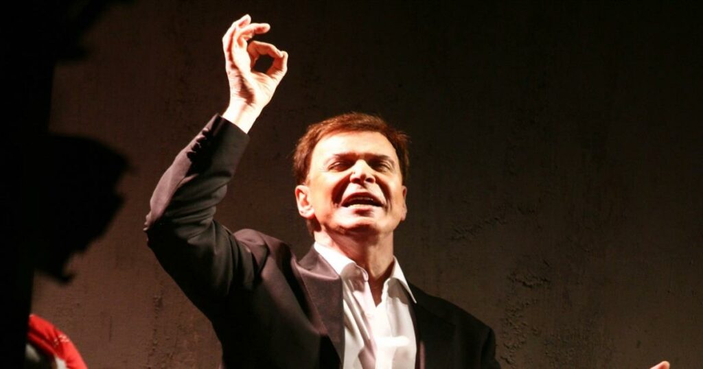 Δείτε πού πέρασε τα τελευταία του χρόνια ο Γιώργος Μαρίνος: Συγκινητικές εικόνες από το γηροκομείο που τον φιλοξένησε.