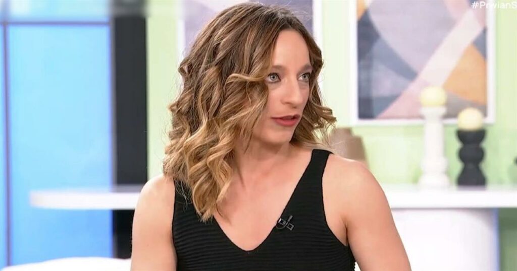 Σύγχυση λόγω συνωνυμίας: Η Μαρία Μενεγάκη αποκαλύπτει πώς το όνομά της προκαλεί περιπλανήσεις μεταξύ των διάσημων! Πώς αντιδρούν οι άνθρωποι όταν περιμένουν την Ελένη;