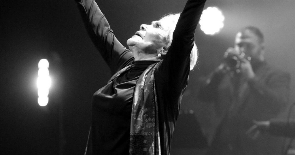 Συγκλόνισε η Μαρινέλλα: Η ανιψιά του Καζαντζίδη μιλά για την απώλεια – «Ελπίζαμε στο θαύμα, αλλά δεν έγινε».