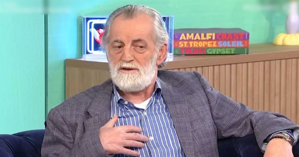 Μιχάλης Αεράκης: «Συνομιλώ άμεσα με τον Θεό».