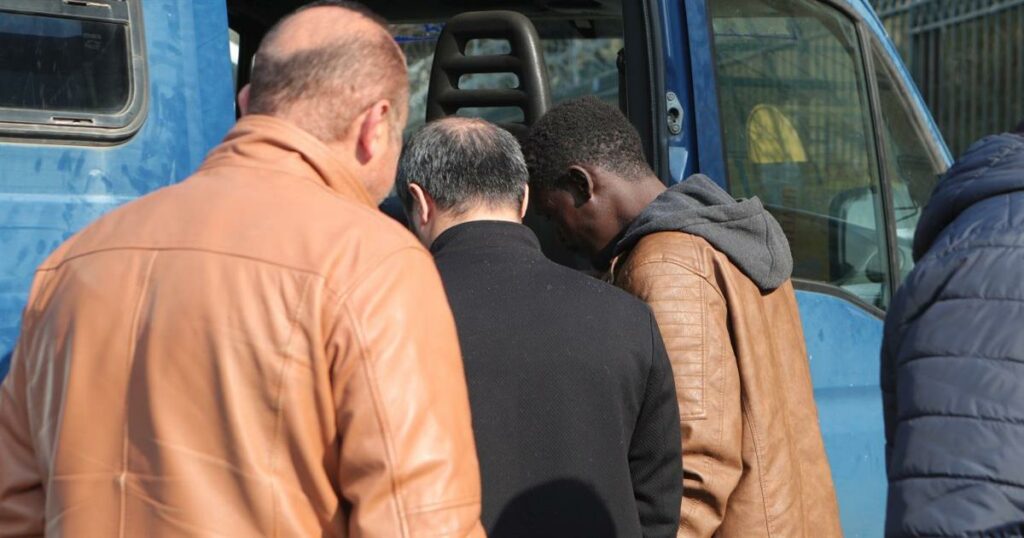 Σούδα: Ο Γεωργιανός Κατασκοπείας Υπό Διερεύνηση – Το Θρίλερ που Σοκάρει την Κρήτη.