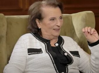 Βάσω Καζαντζίδη: «Ο Στέλιος δεν ήταν έρωτας με την πρώτη ματιά» – Η αναπάντεχη αρχή της σχέσης τους.