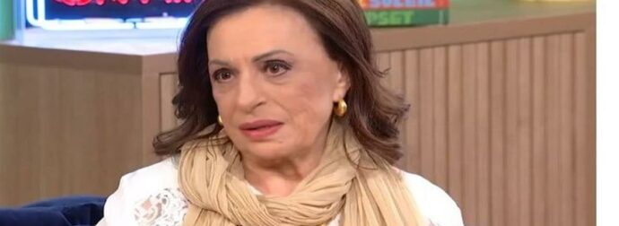 Χάρις Αλεξίου: Η αξέχαστη αντίδραση σε Γάλλο γιατρό όταν αντιμετώπισε απώλεια φωνής (video)