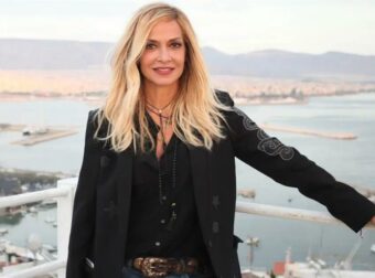Ανακαλύψτε τα 11 μυστικά ομορφιάς της Άννας Βίσση: Λάμψη και γοητεία στα 68!
