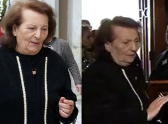Ξεχωριστό αντίο στη Μαρινέλλα: Συγκλονίζει η Βάσω Καζαντζίδη, χαϊδεύοντας το φέρετρο (Βίντεο)