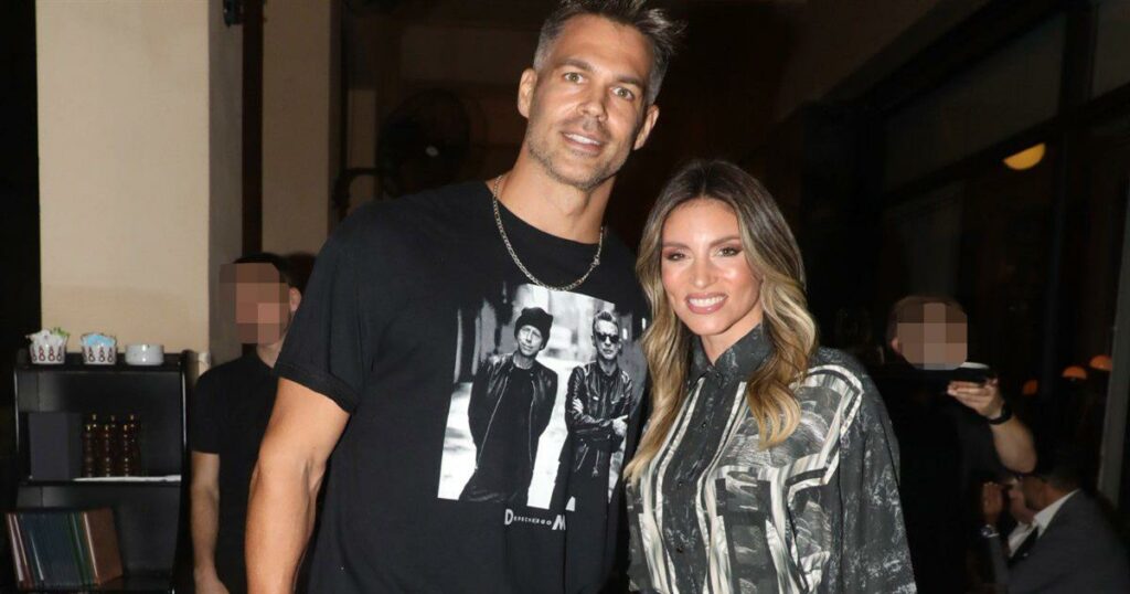 Οικονομάκου και Τσερέλα: Όλα για τον παραμυθένιο γάμο τους – Από τη λίστα των καλεσμένων μέχρι τις μοναδικές μπομπονιέρες!