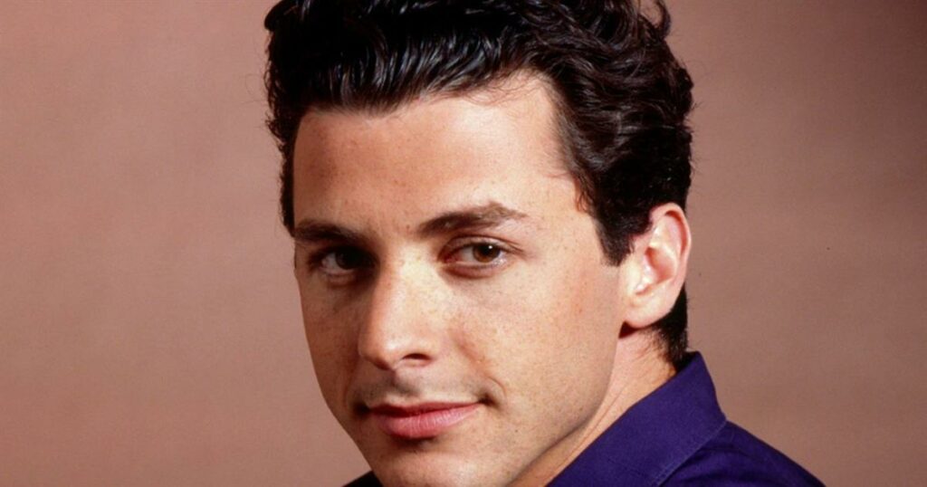 Θλίψη στον καλλιτεχνικό κόσμο: Απώλεια του ηθοποιού Κόρεϊ Πάρκερ, γνωστού από το «Will & Grace», σε ηλικία 60 ετών.